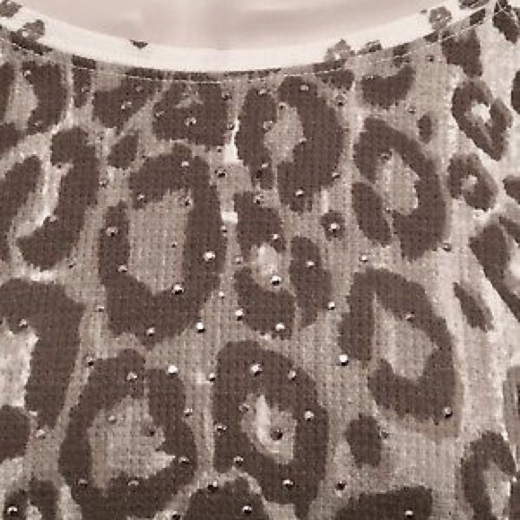 Ruby Rd. Medium Waffle Knit Animal Print Top - Picture 6 of 6